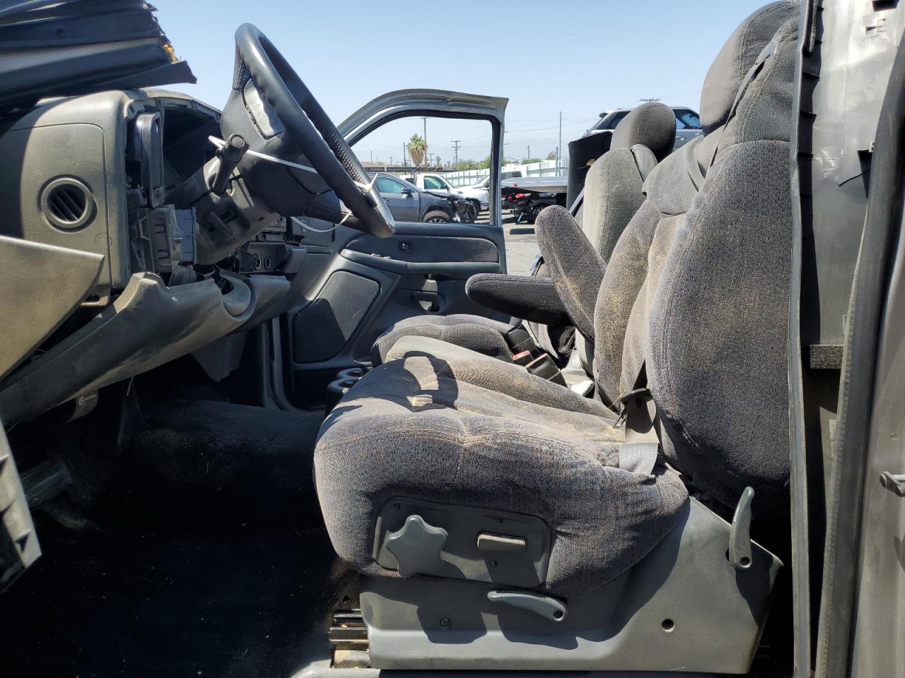 1999 Chevrolet Silverado C1500 VIN: 1GCEC14V6XZ165937 Lot: 61639125