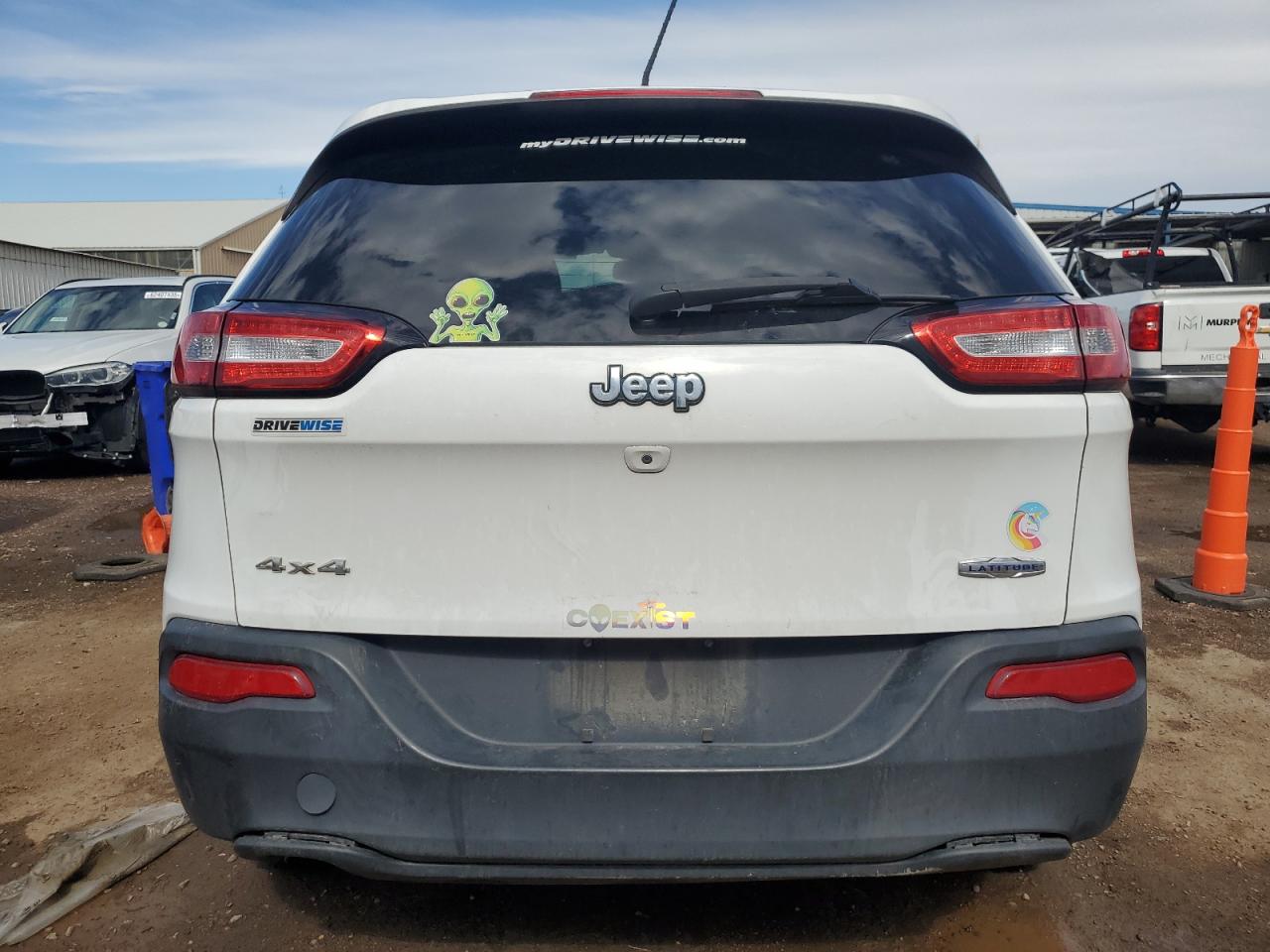 2018 Jeep Cherokee Latitude Plus VIN: 1C4PJMLB3JD570522 Lot: 62199995