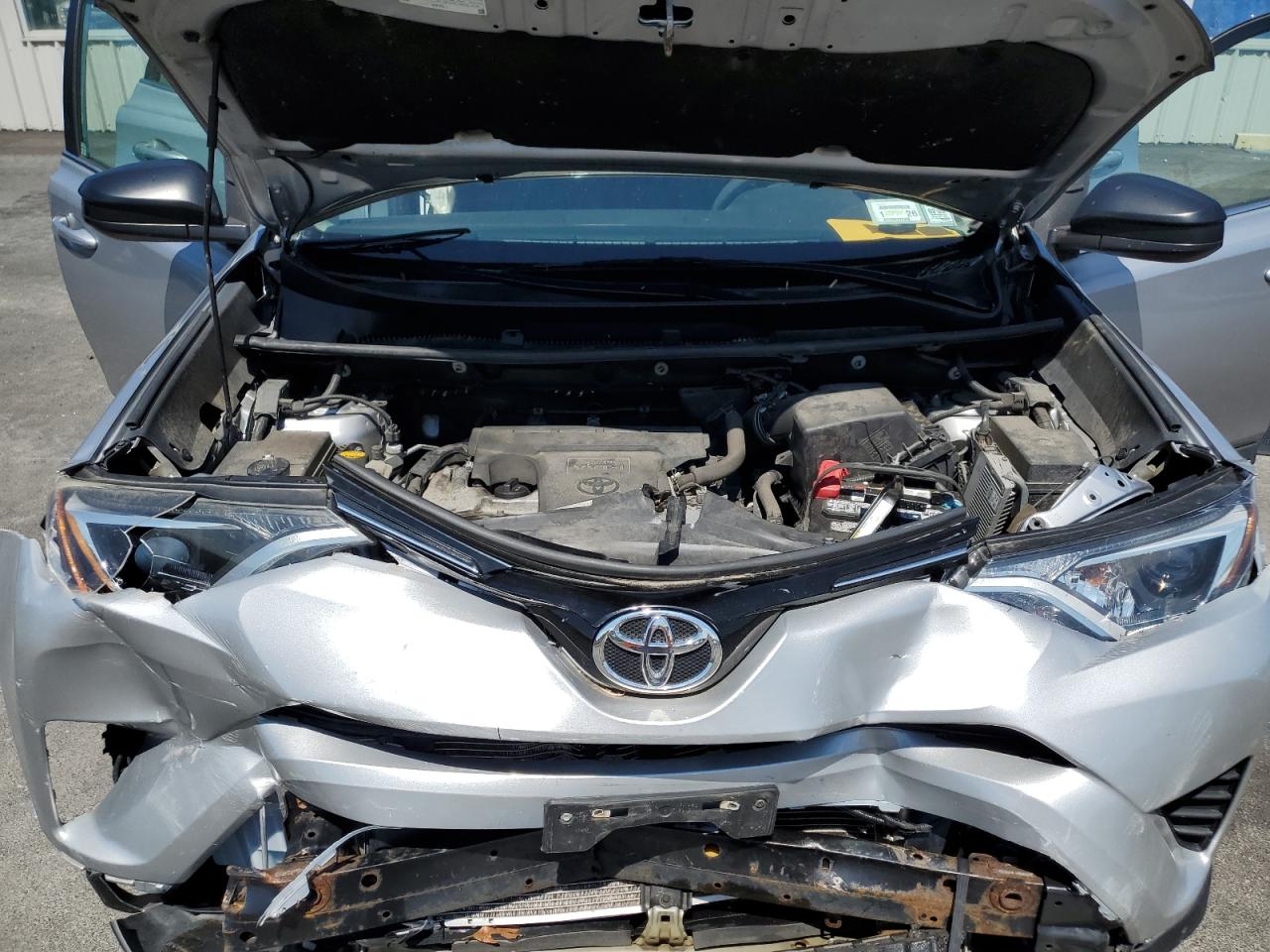 2016 Toyota Rav4 Le VIN: 2T3BFREV2GW412765 Lot: 62892075