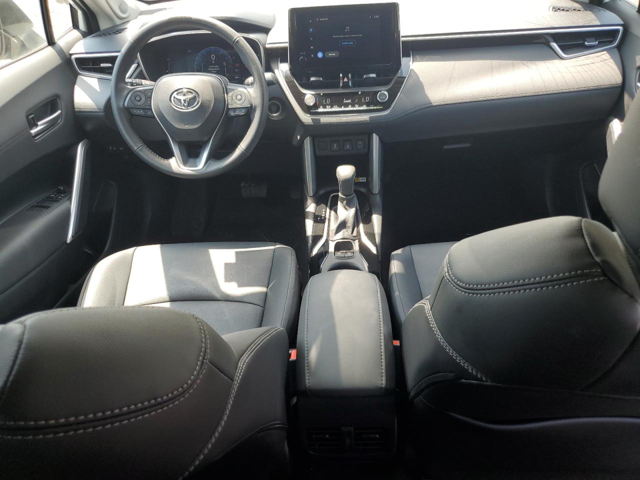 2023 Toyota Corolla Cross Xle VIN: 7MUDAABGXPV060797 Lot: 62110665