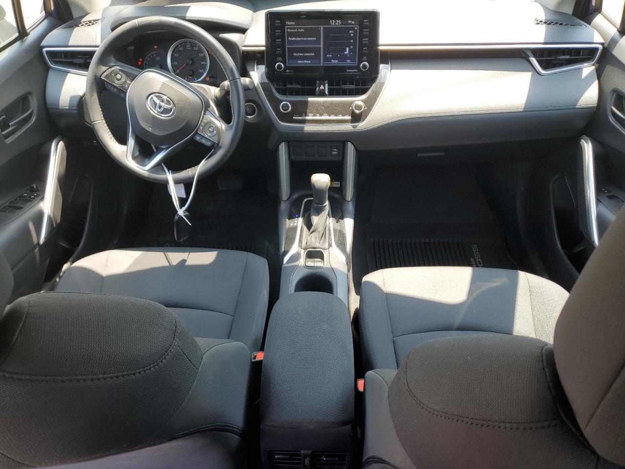 2022 Toyota Corolla Cross Le VIN: 7MUCAABG0NV022746 Lot: 62680535