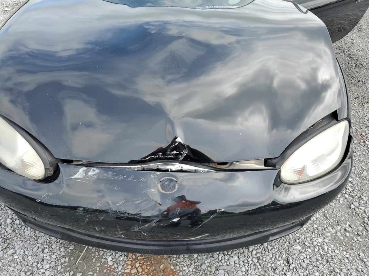 2000 Mazda Mx-5 Miata Base VIN: JM1NB3531Y0147945 Lot: 60293285