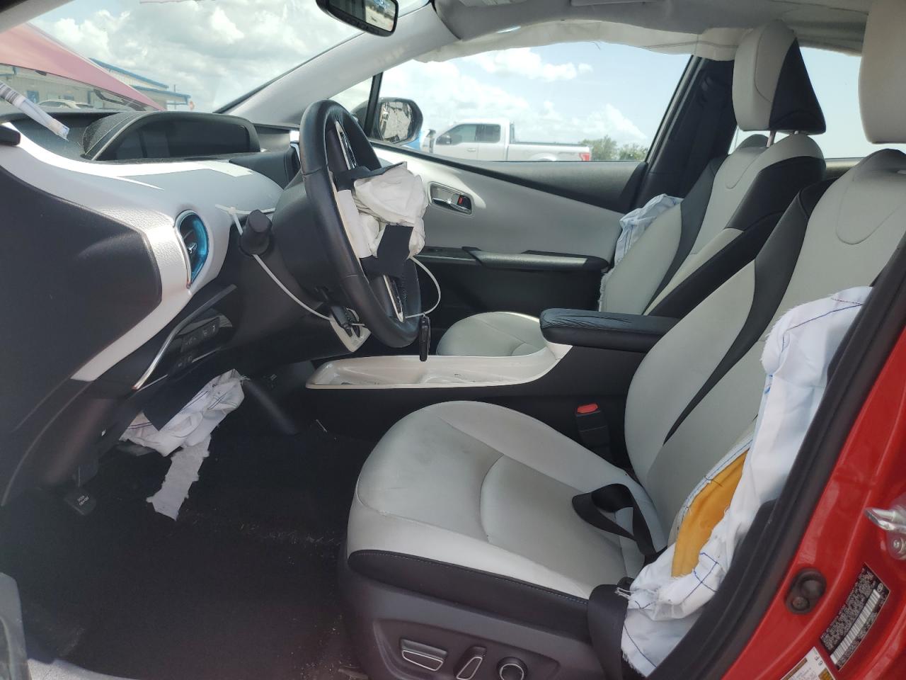 2018 Toyota Prius VIN: JTDKARFUXJ3057021 Lot: 62875635