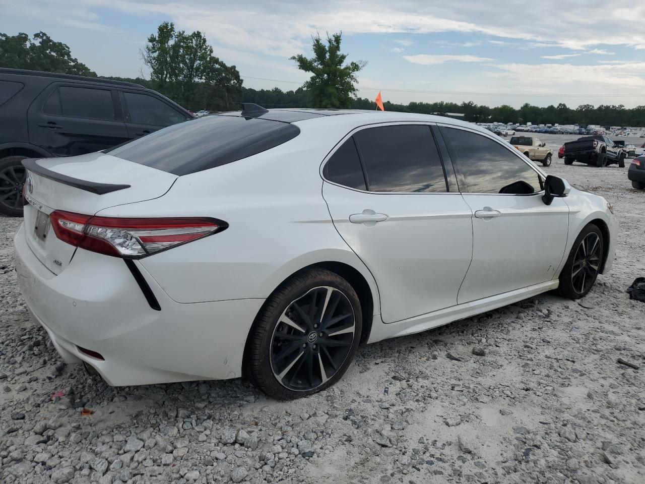 TOYOTA CAMRY 2019 VIN 4T1BZ1HK3KU033091 фото 3