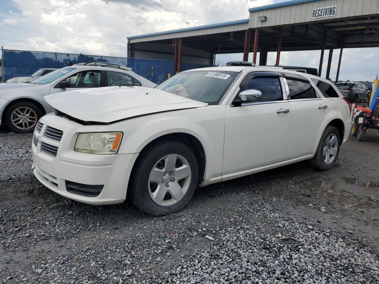 2D4FV47T38H111283 DODGE MAGNUM Photo 1