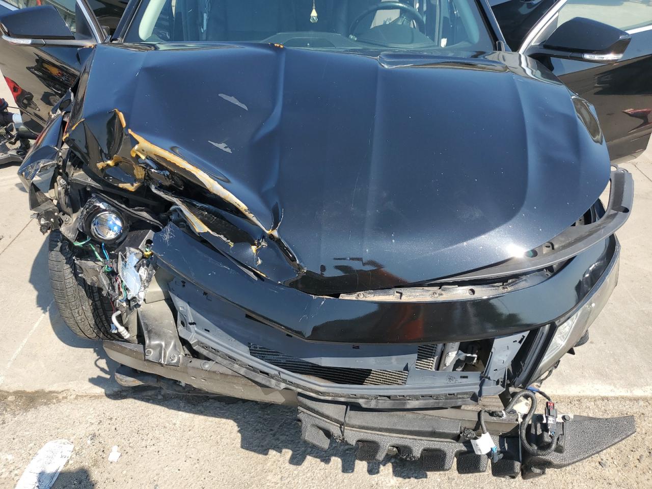 2017 Chevrolet Impala Lt VIN: 1G1105SA8HU163385 Lot: 62903485
