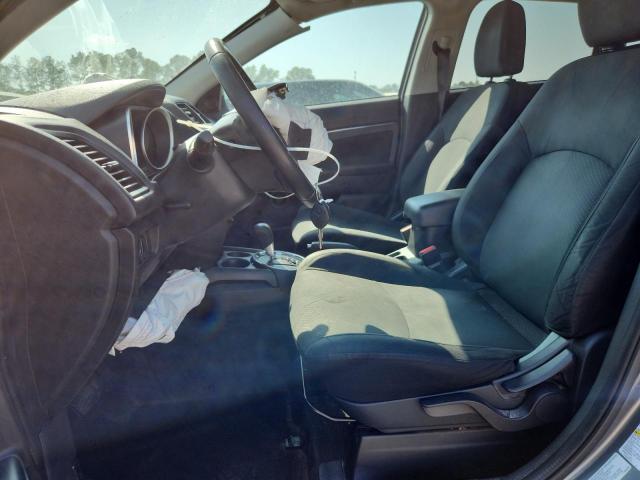 Parquets MITSUBISHI OUTLANDER 2015 Szary