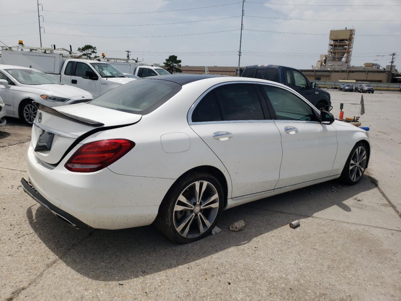 2016 Mercedes-Benz C 300 VIN: 55SWF4JB7GU177512 Lot: 63240385