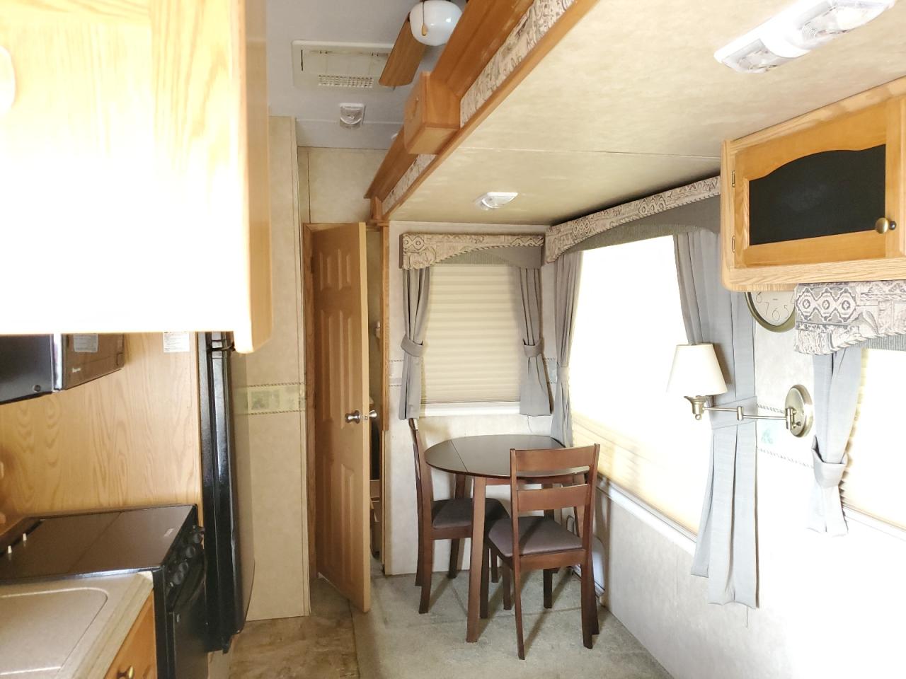 CEDAR CREEK 5TH WHEEL 2007 VIN 4X4FCRM287P197089 фото 6