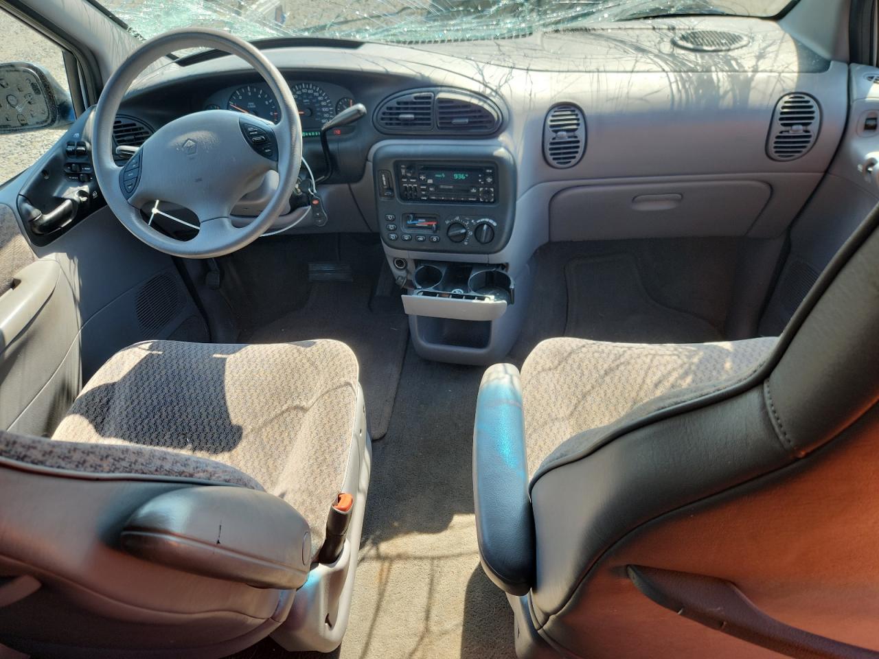 2000 Chrysler Grand Voyager Se VIN: 1C4GJ44R1YB707958 Lot: 62281135