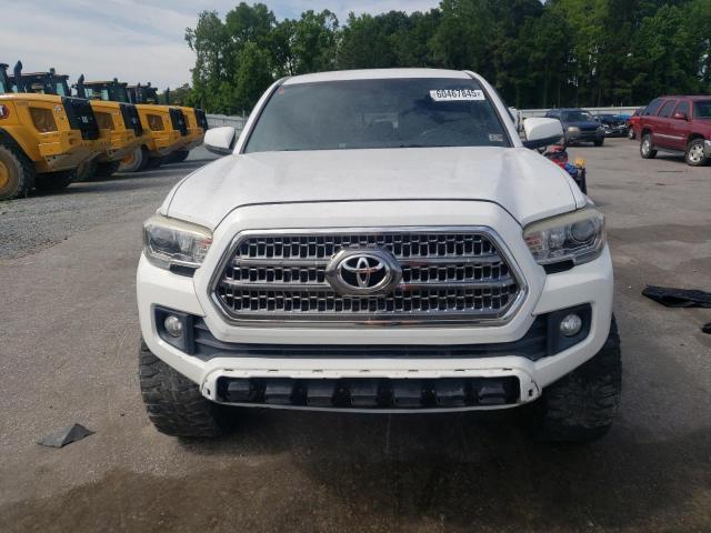 Pickups TOYOTA TACOMA 2017 White