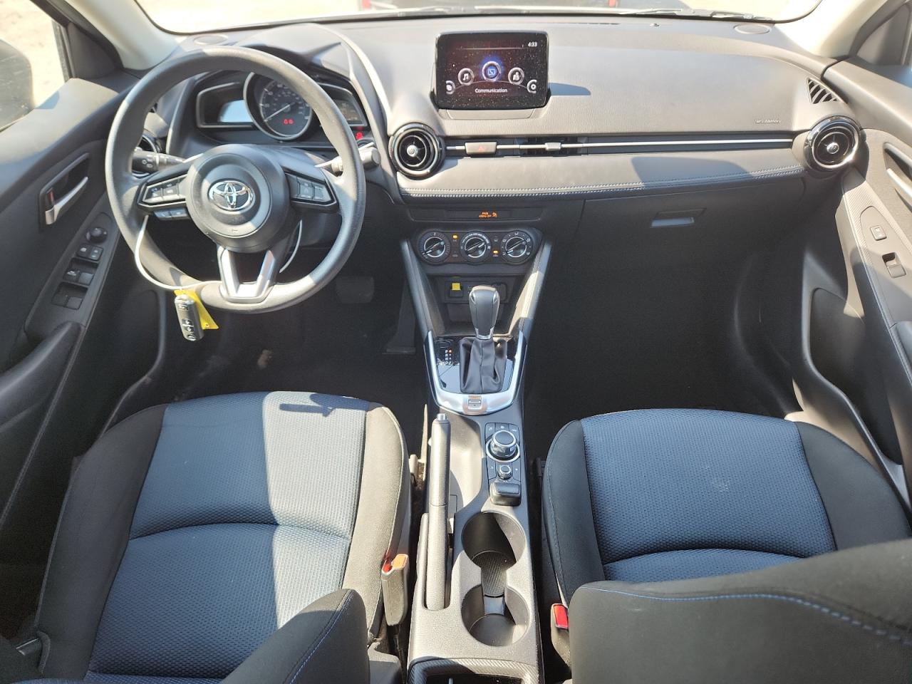 2020 Toyota Yaris Le VIN: 3MYDLBJV0LY703883 Lot: 62951275