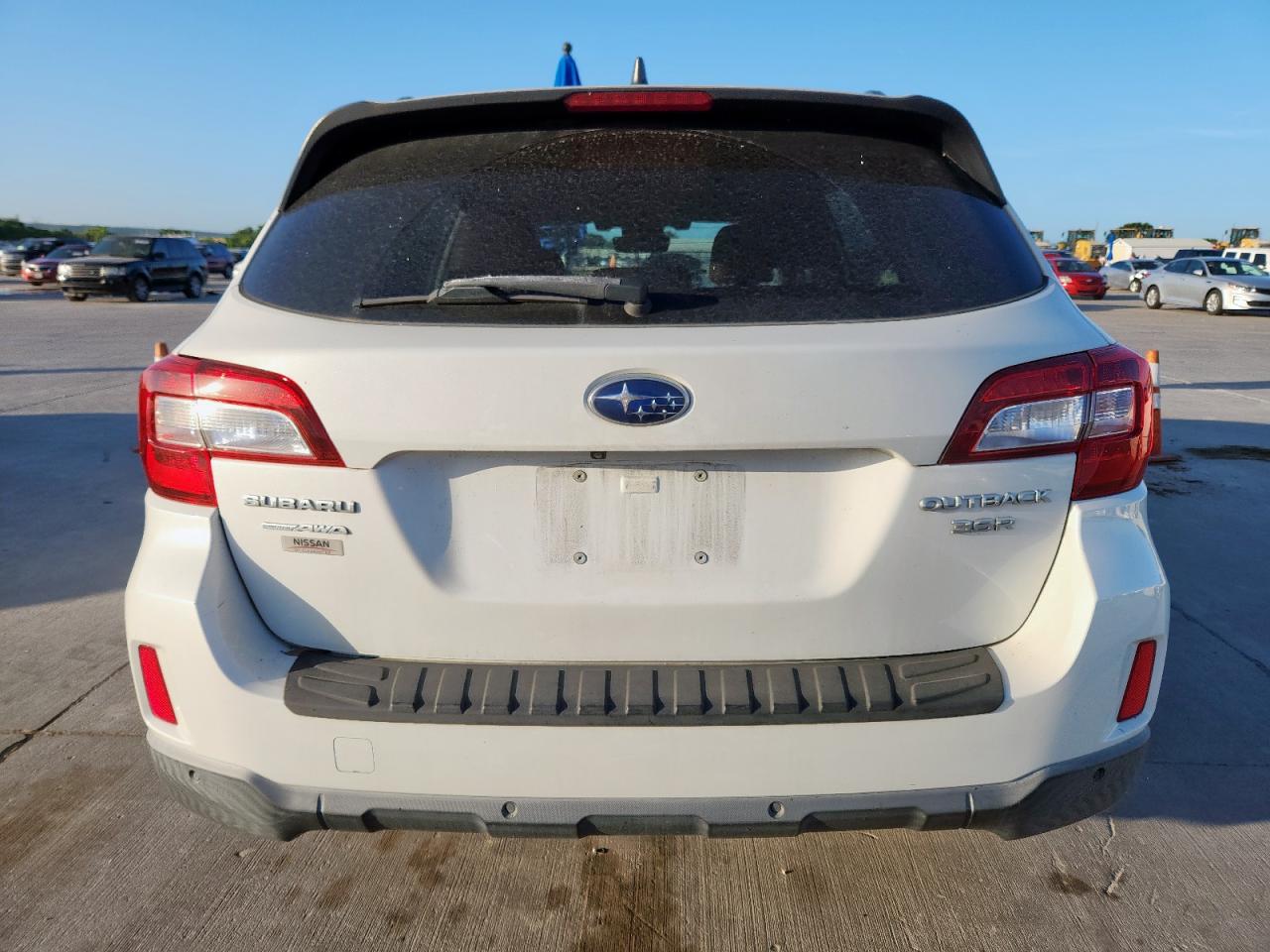 2017 Subaru Outback Touring VIN: 4S4BSETC3H3425935 Lot: 62772065