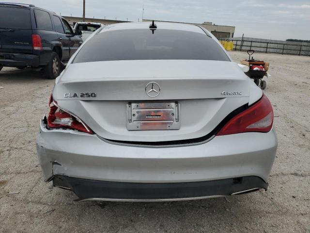  MERCEDES-BENZ CLA-CLASS 2018 Srebrny