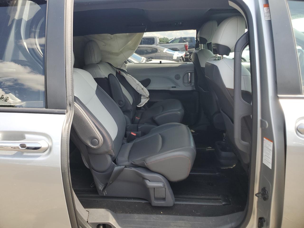 2021 Toyota Sienna Xse VIN: 5TDXRKECXMS020312 Lot: 61867795