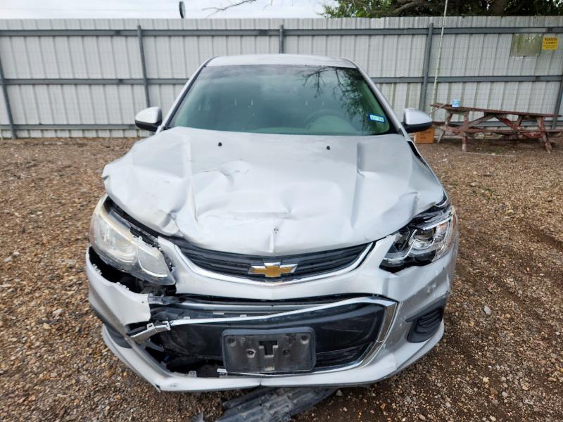 Sedans CHEVROLET SONIC 2017 Silver