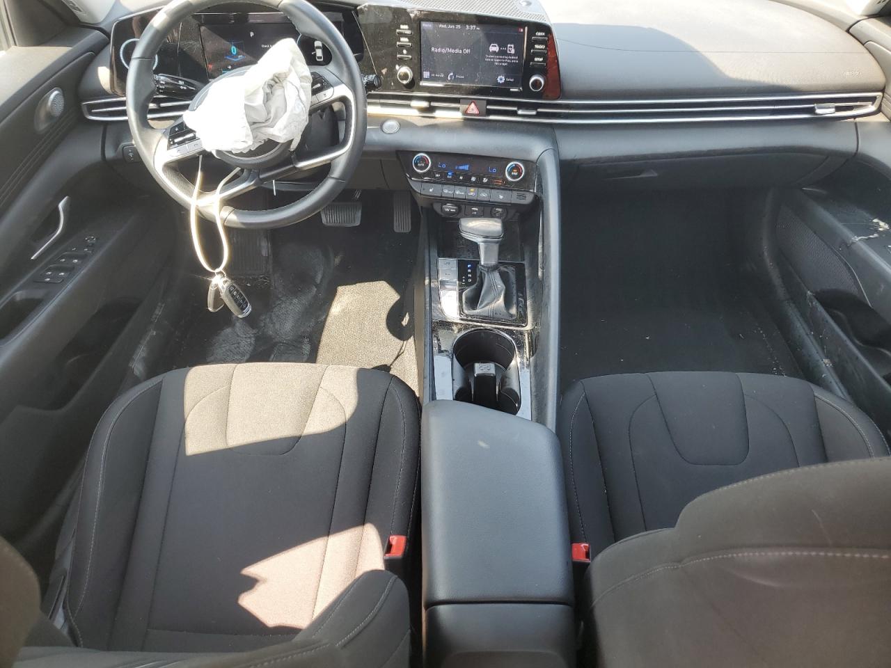 2022 Hyundai Elantra Sel VIN: 5NPLS4AG9NH056930 Lot: 62419755