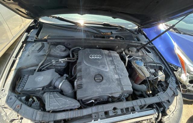 Седани AUDI A4 2014 Чорний