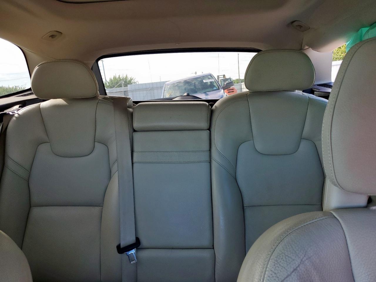 2019 Volvo Xc60 T5 Momentum VIN: LYV102DK9KB191435 Lot: 60084485
