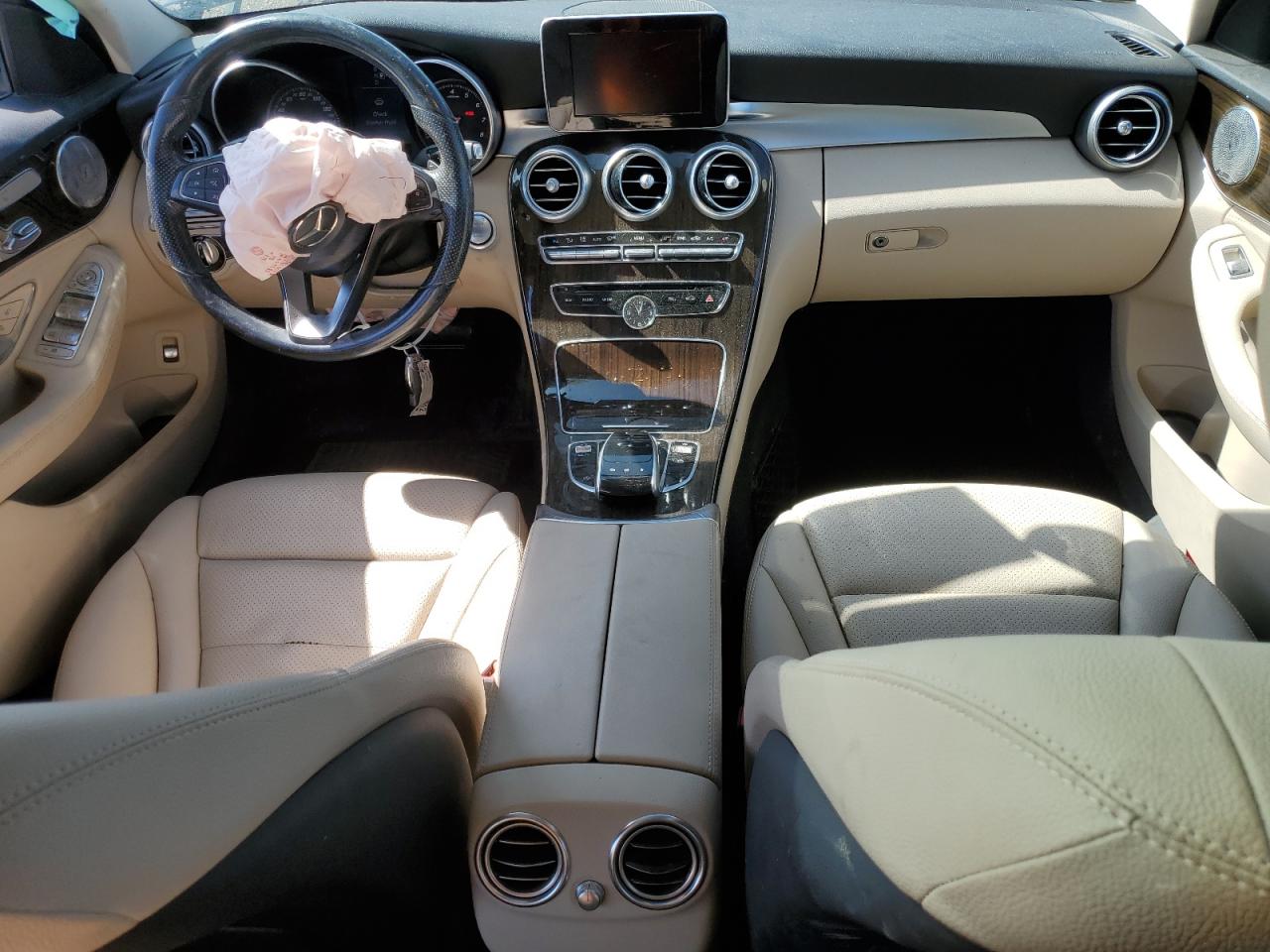 2015 Mercedes-Benz C 300 4Matic VIN: 55SWF4KB9FU094080 Lot: 61033435