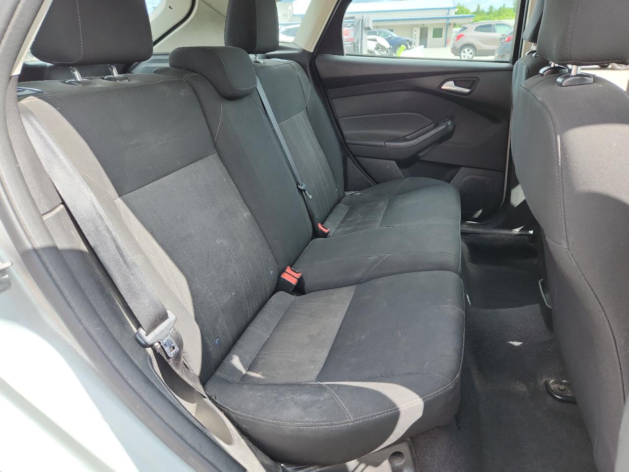 2015 Ford Focus Se VIN: 1FADP3K26FL371948 Lot: 61491425