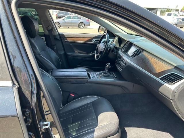 Sedans HYUNDAI GENESIS 2015 Czarny
