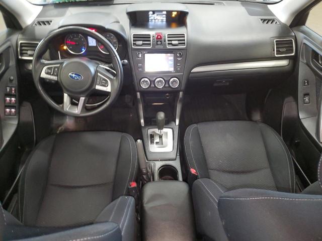  SUBARU FORESTER 2017 Srebrny