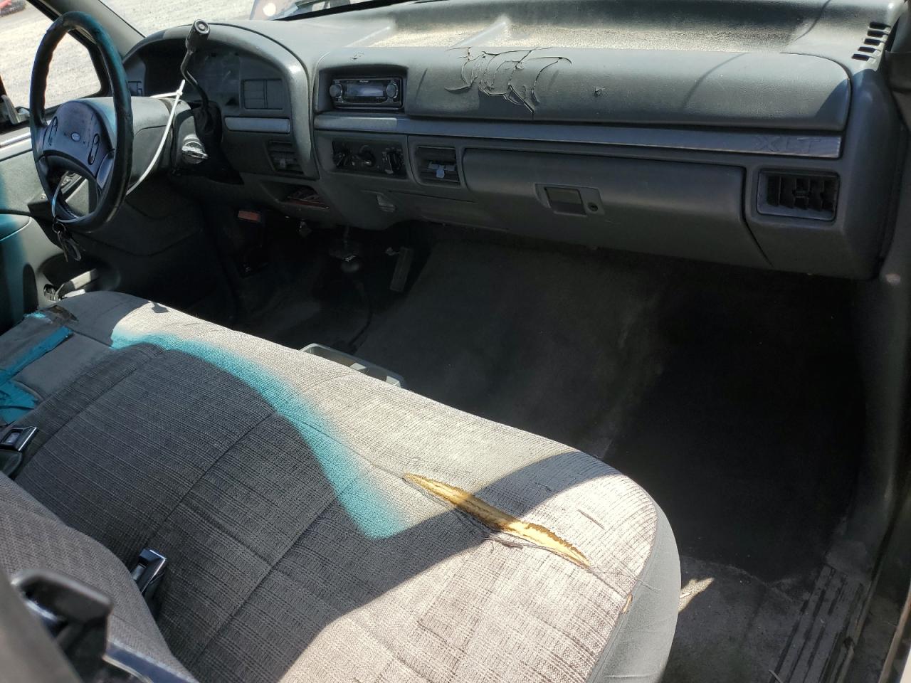 1993 Ford F250 VIN: 2FTHF26G5PCA31412 Lot: 61499365