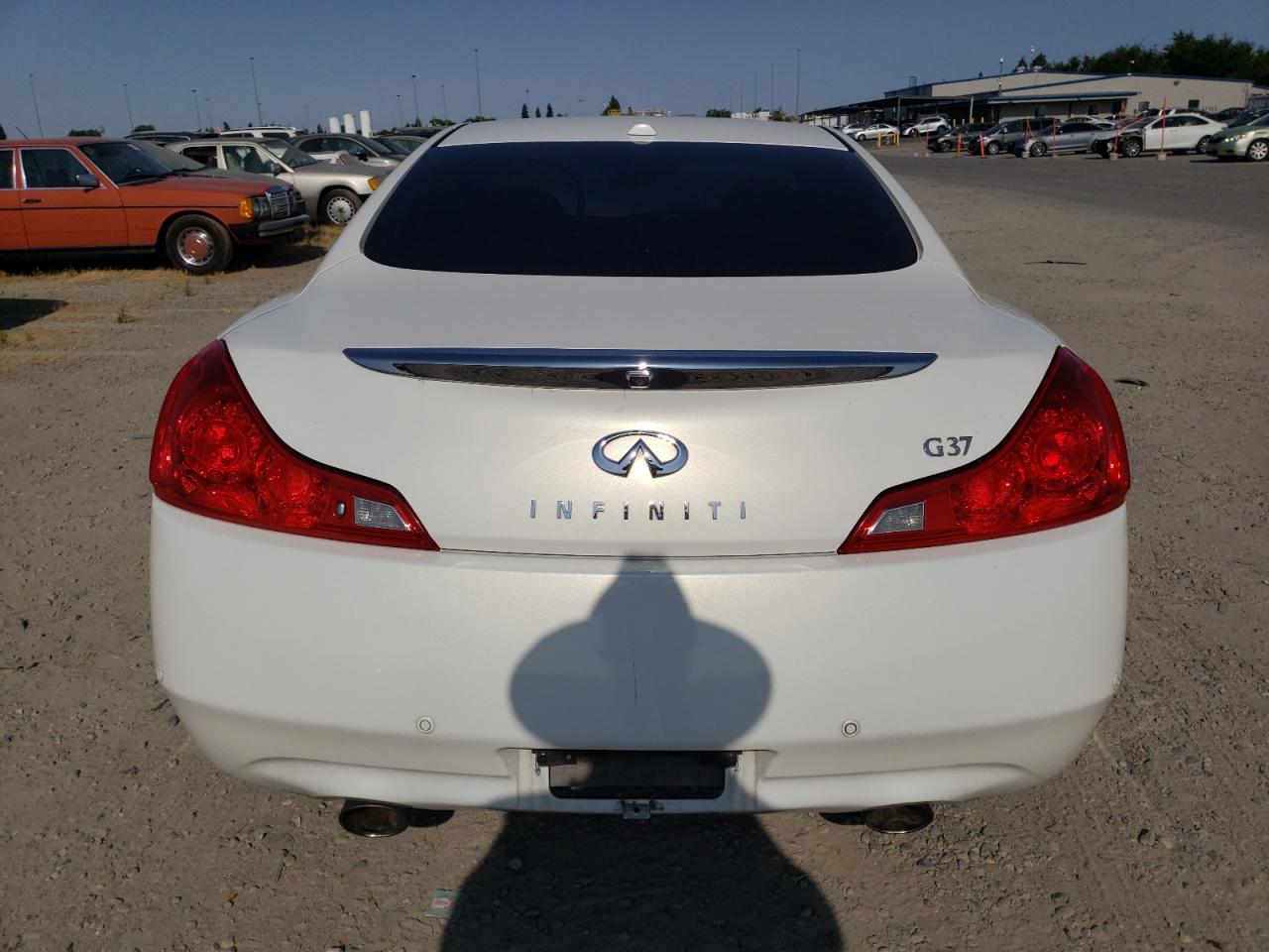2011 Infiniti G37 Base VIN: JN1CV6EK8BM213000 Lot: 60137235