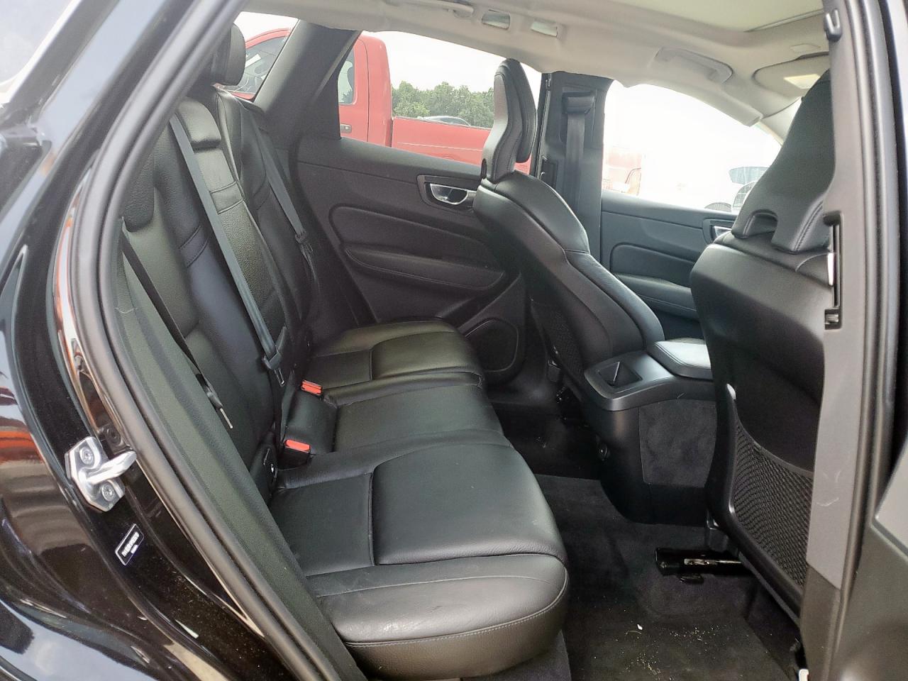 2021 Volvo Xc60 T5 Momentum VIN: YV4102RK4M1696010 Lot: 61426465