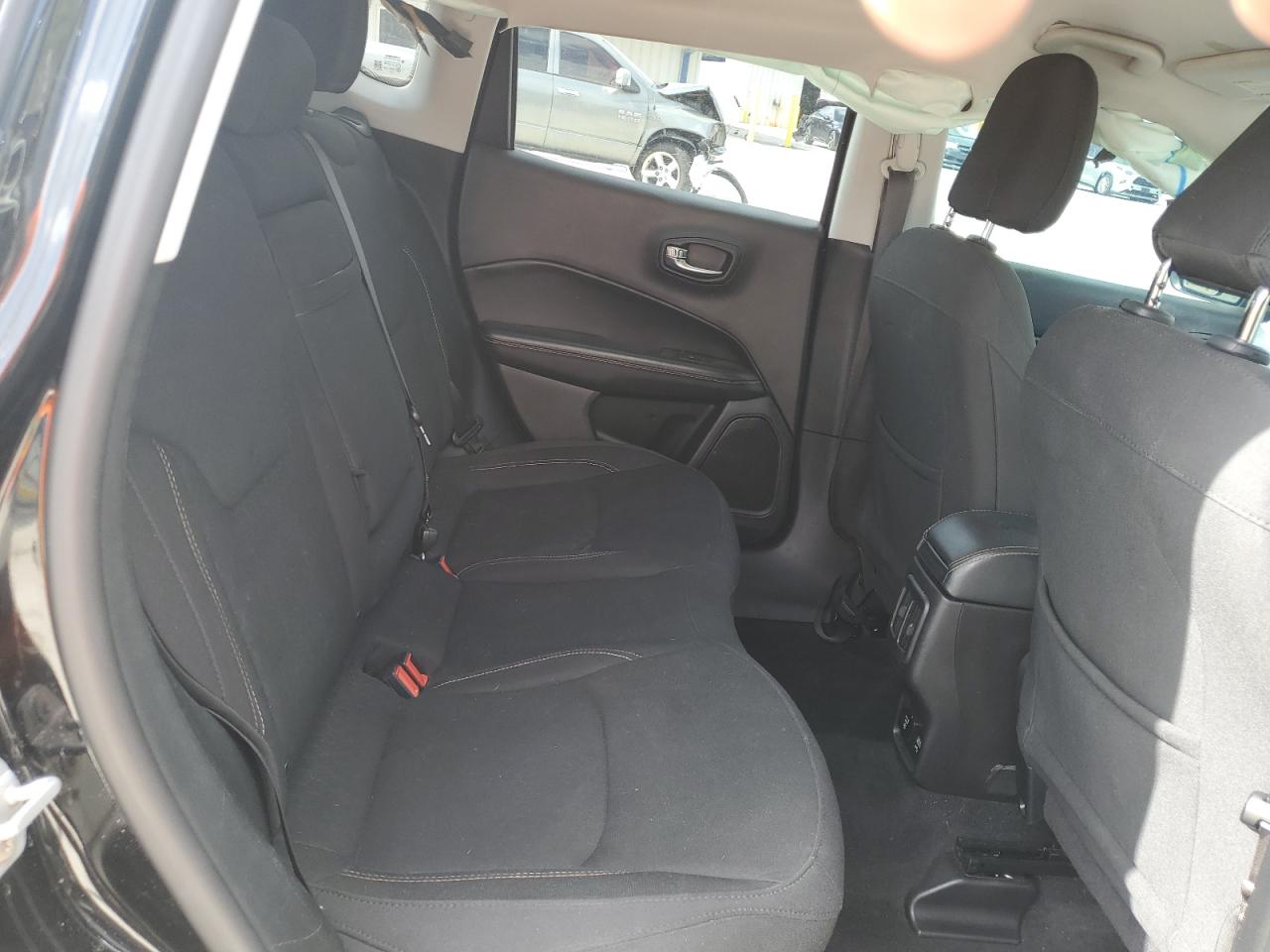 2019 Jeep Compass Sport VIN: 3C4NJCAB7KT614053 Lot: 62683925