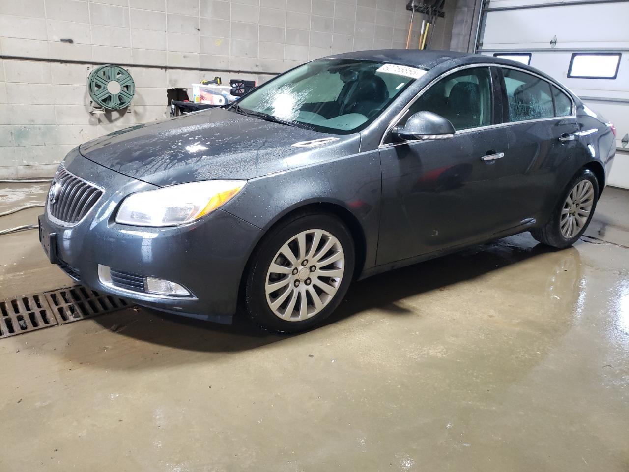 2013 Buick Regal Premium للبيع في Blaine، MN - Minor Dent/Scratches