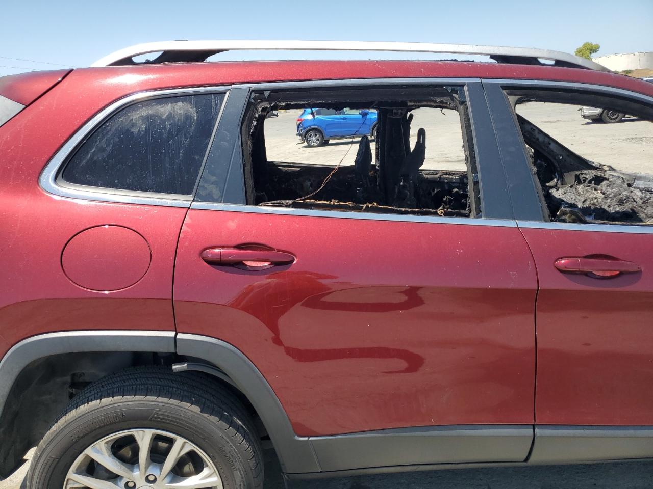 2019 Jeep Cherokee Latitude VIN: 1C4PJLCB9KD240895 Lot: 59479805