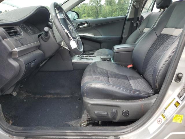  TOYOTA CAMRY 2013 Srebrny