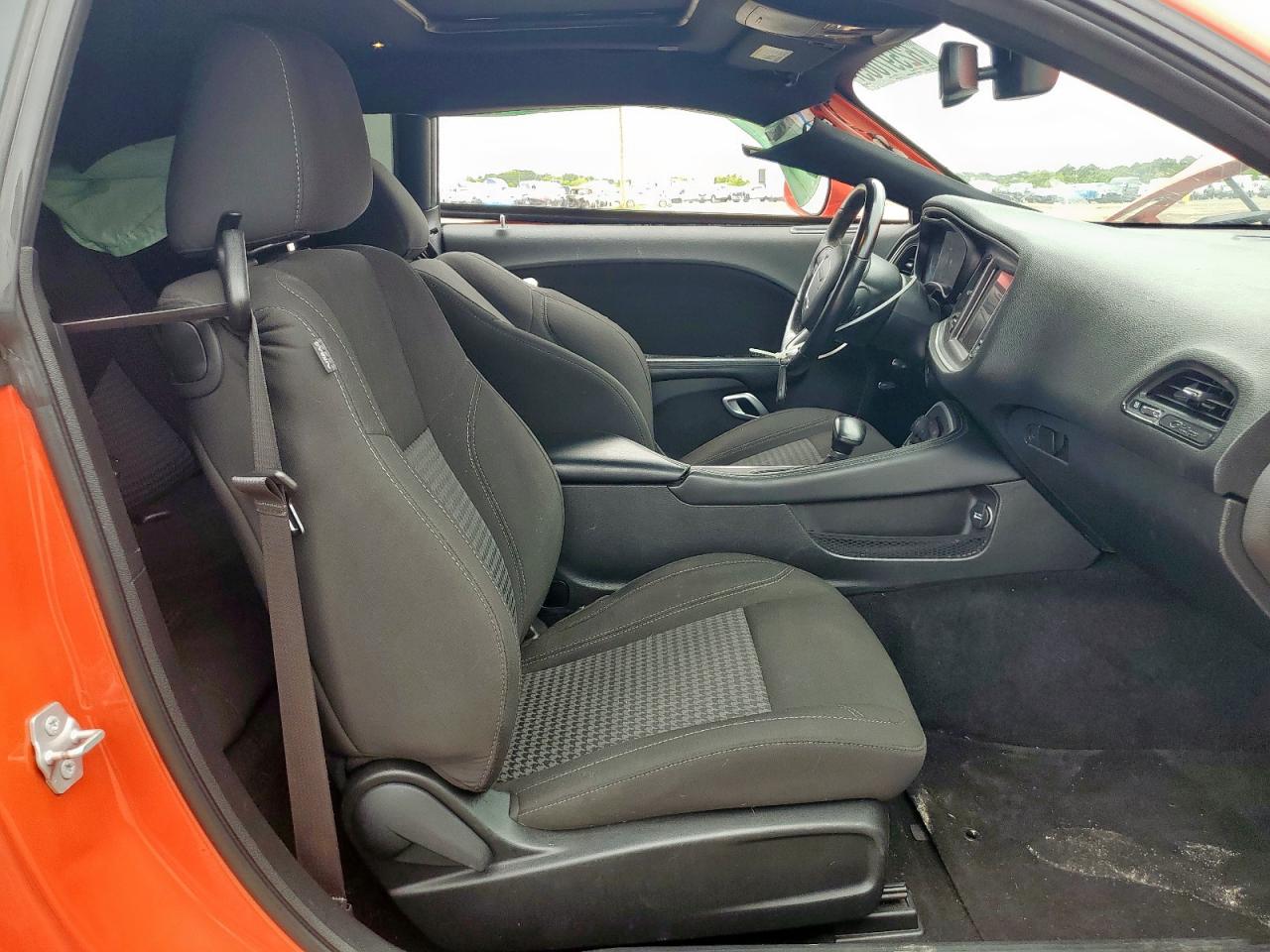 2022 Dodge Challenger Sxt VIN: 2C3CDZAG0NH156595 Lot: 62597065