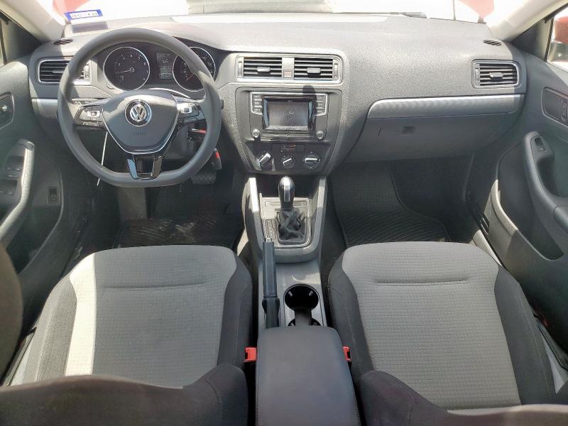  VOLKSWAGEN JETTA 2017 Red