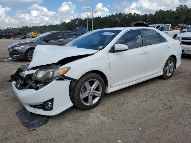 Седаны TOYOTA CAMRY 2012 Белы