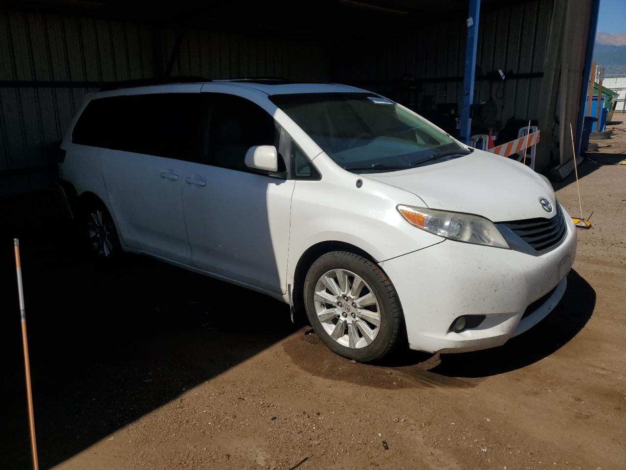 TOYOTA All Models 2013 VIN 5TDDK3DC9DS052022 фото 4