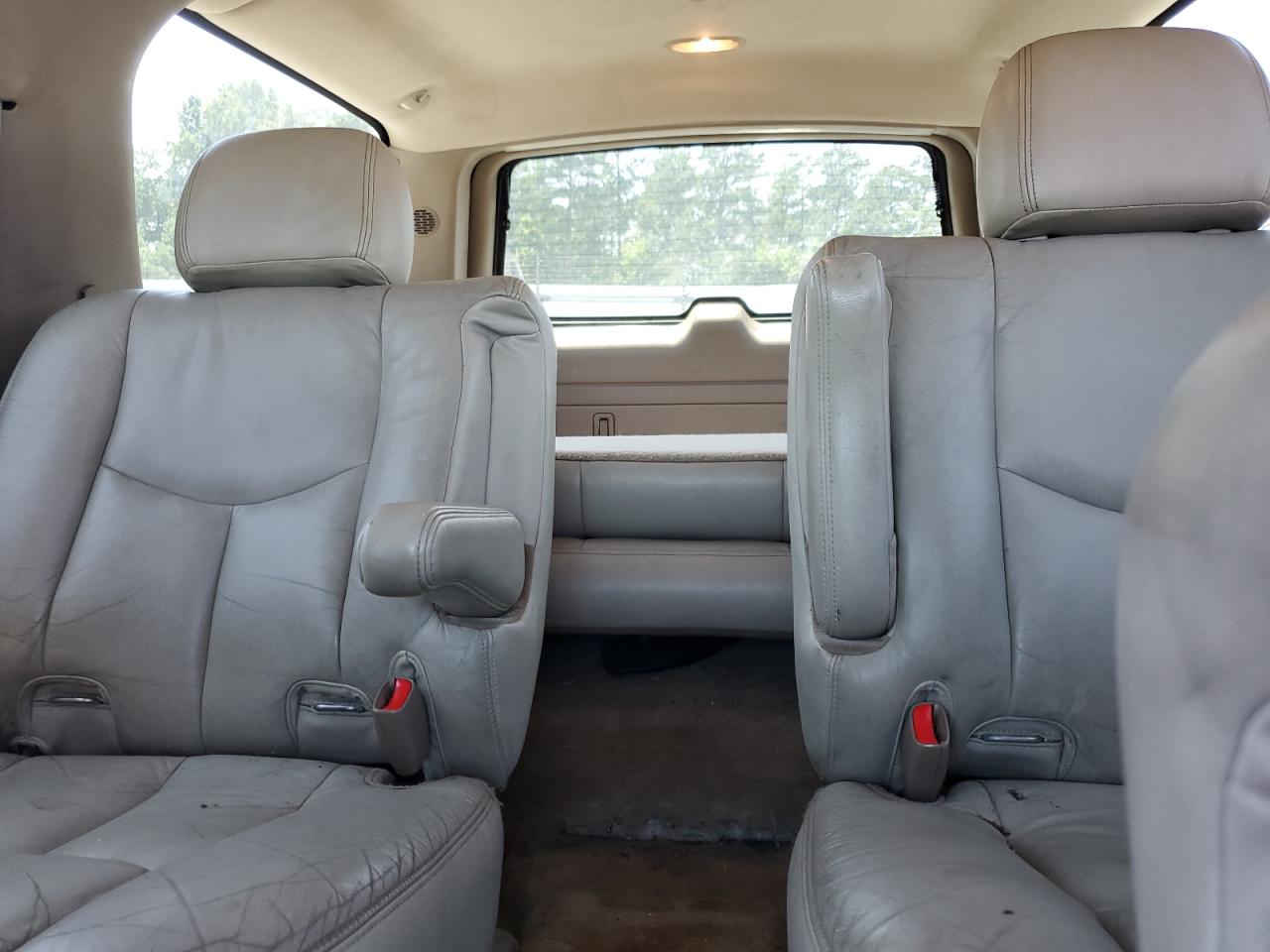 2004 Chevrolet Suburban C1500 VIN: 1GNEC16Z74J143351 Lot: 62282655