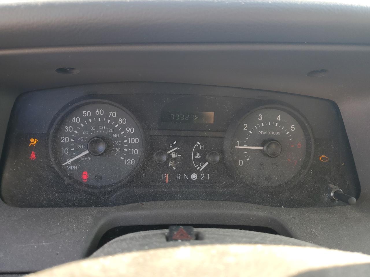 2006 Mercury Grand Marquis Gs VIN: 2MEFM74V96X646160 Lot: 61303605