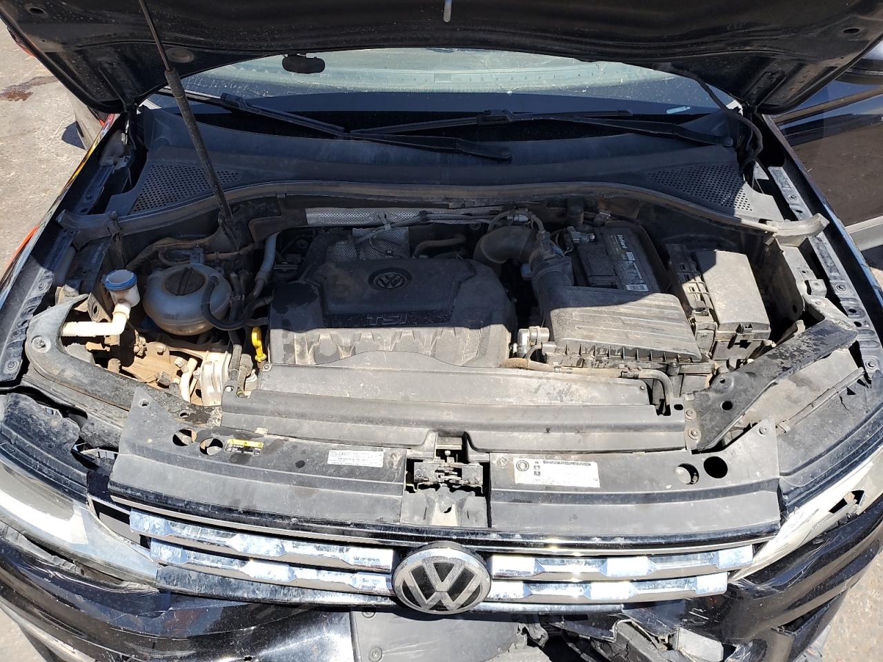 VOLKSWAGEN TIGUAN 2018 VIN 3VV3B7AX3JM005057 photo 12