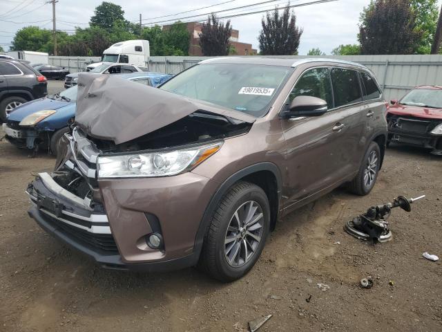 2017 Toyota Highlander Se