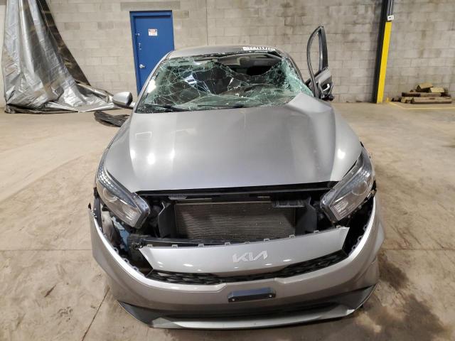  KIA FORTE 2022 Srebrny