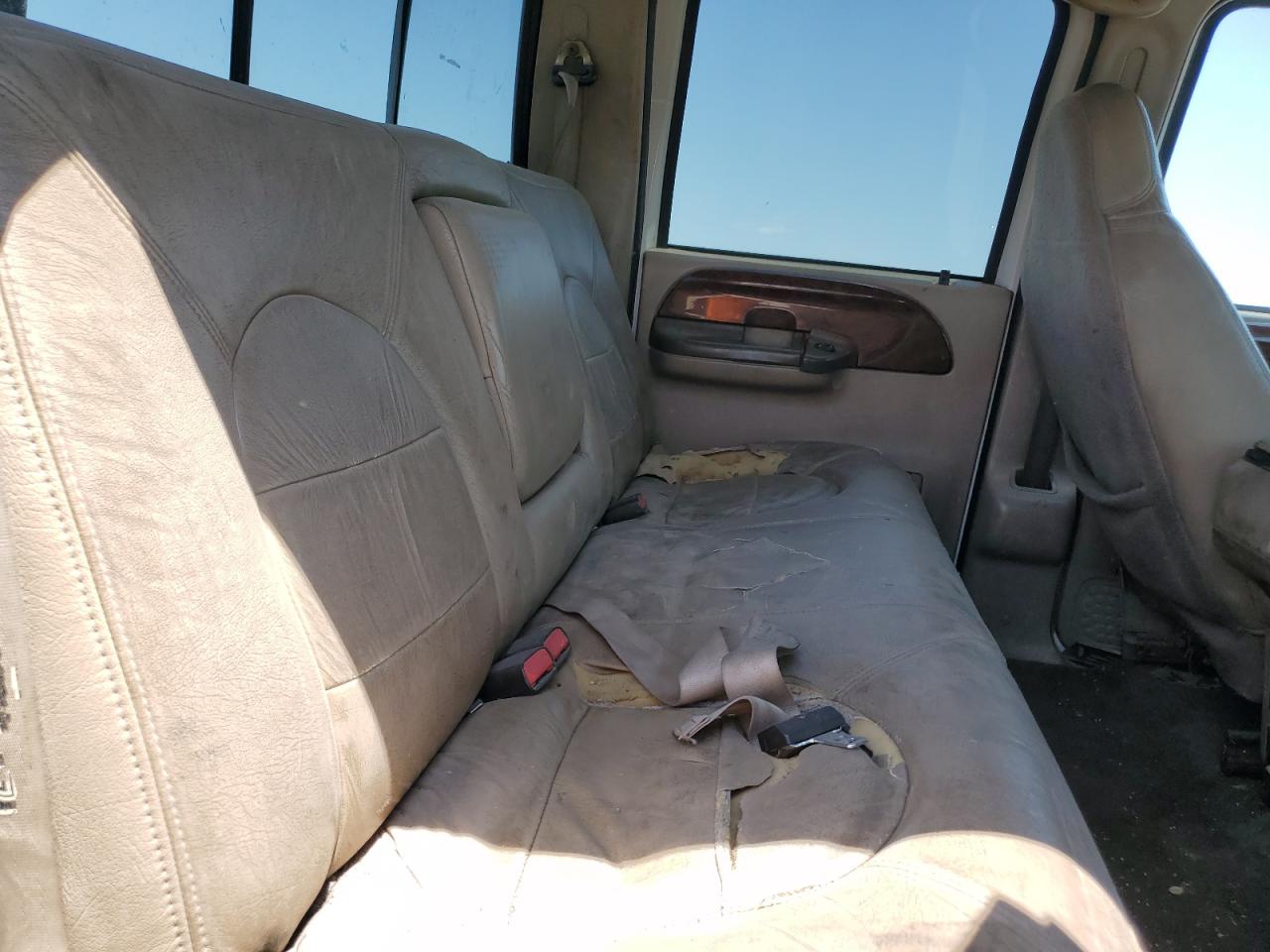 2000 Ford F350 Srw Super Duty VIN: 3FTSW31F9YMA67765 Lot: 62752475