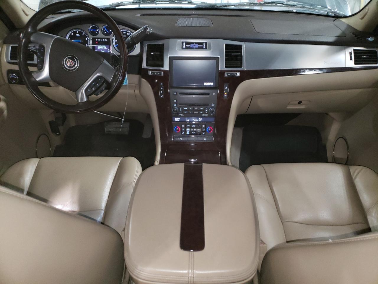 2009 Cadillac Escalade Luxury VIN: 1GYFK23249R197075 Lot: 62199165