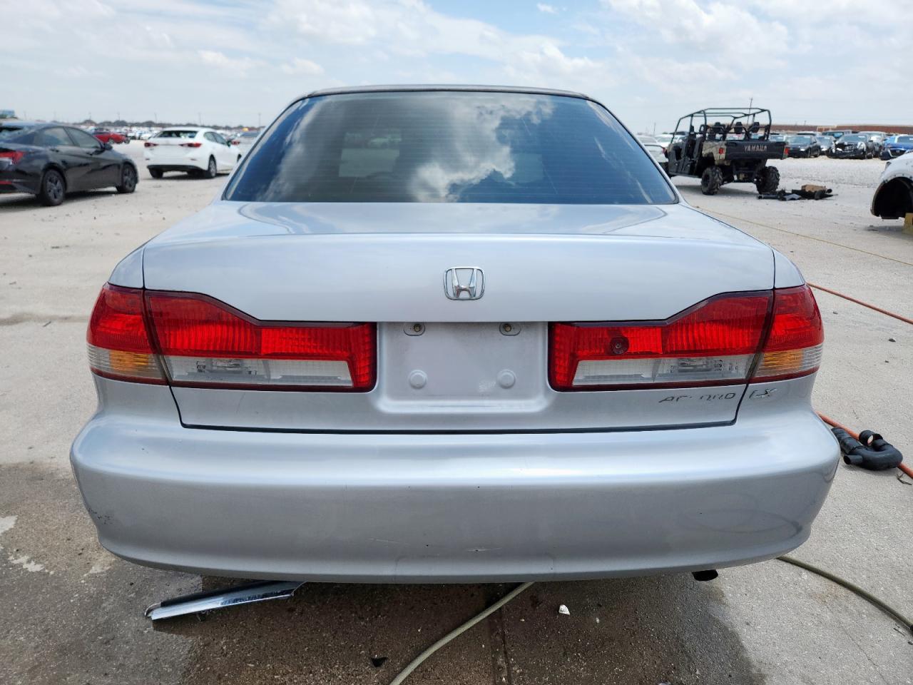 2001 Honda Accord Lx VIN: 1HGCG56411A088926 Lot: 59516815