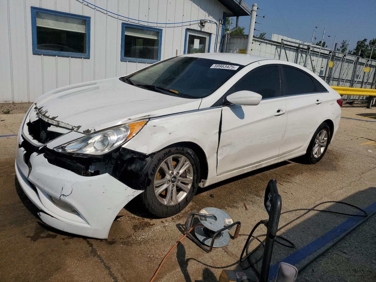 Pekin, IL에서 판매 중인 2011 Hyundai Sonata Gls - Front End