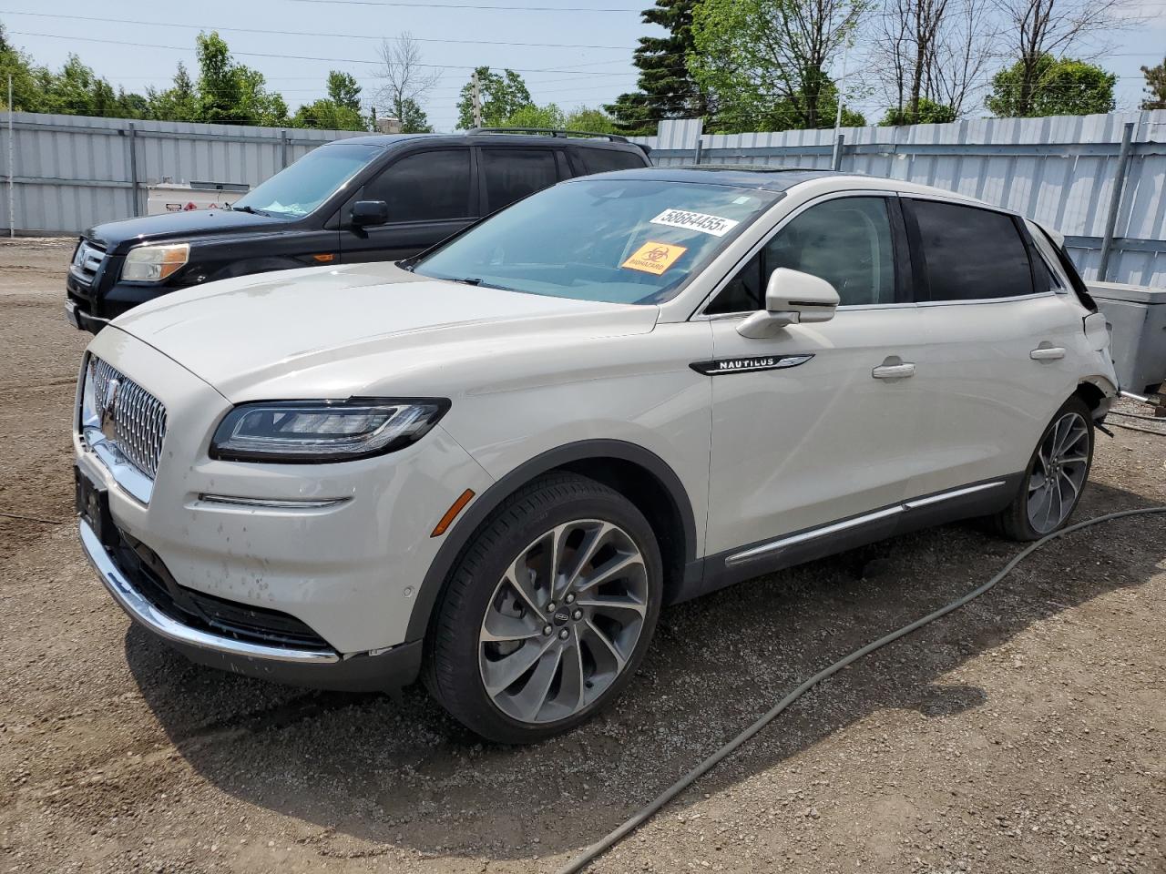 2022 Lincoln Nautilus Reserve