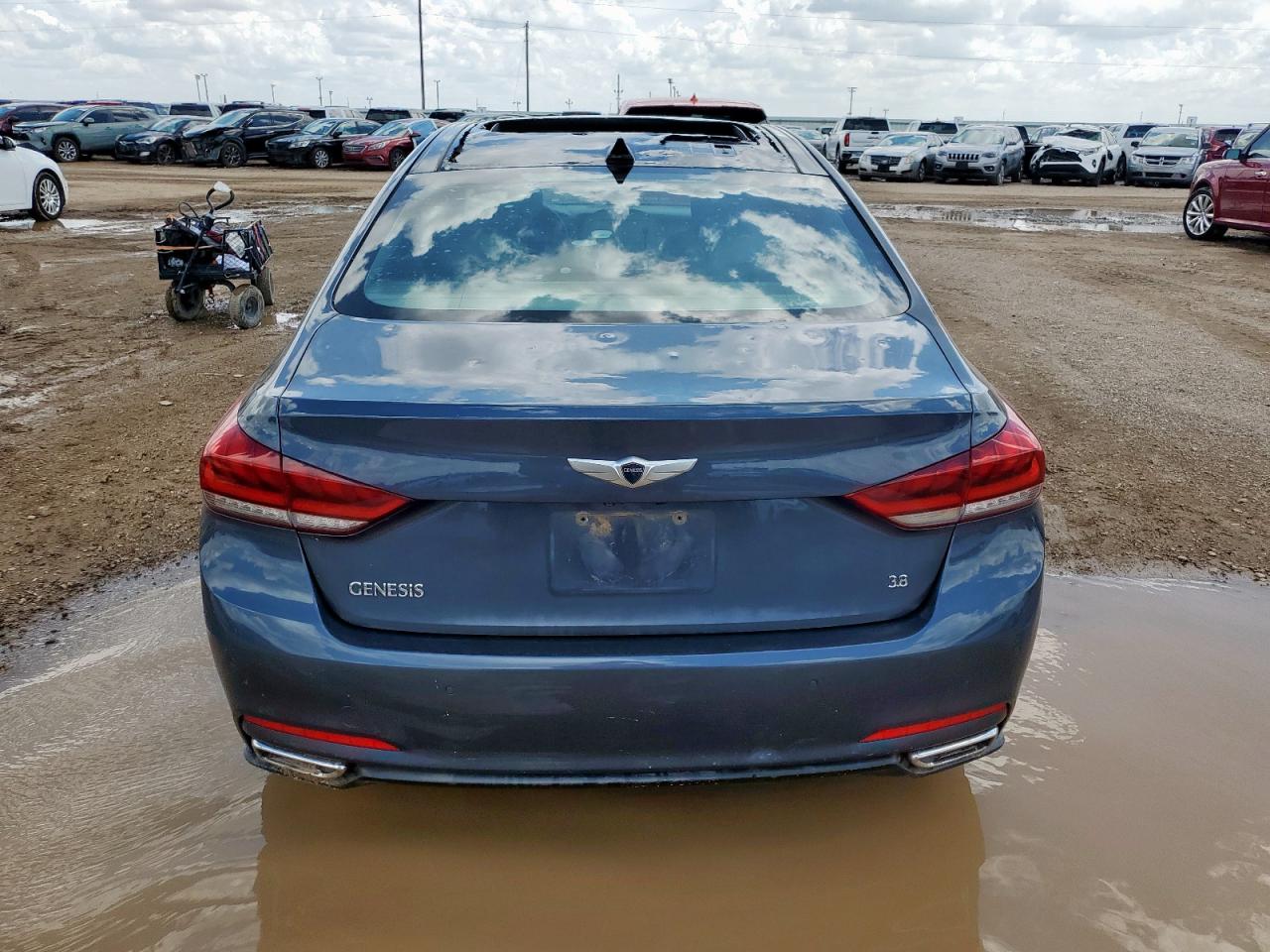2016 Hyundai Genesis 3.8L VIN: KMHGN4JE0GU113026 Lot: 62110635