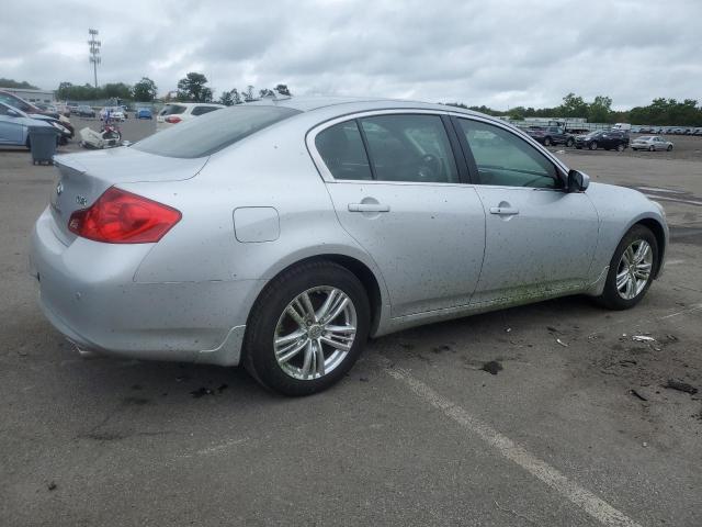  INFINITI G37 2013 Серебристый